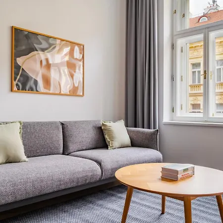 Apartmán Blueground Vinohrady Balcony Nr Riegrovy Sady Prg-78 Praha