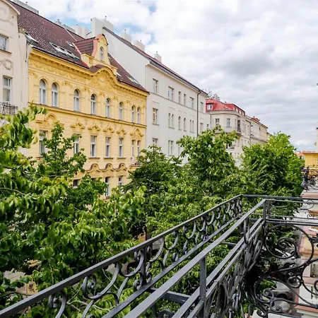 Blueground Vinohrady Balcony Nr Riegrovy Sady Prg-78 *