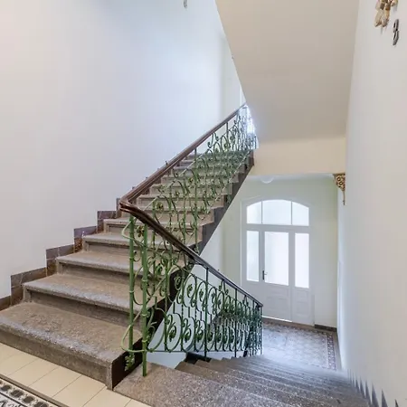 Blueground Vinohrady Balcony Nr Riegrovy Sady Prg-78 Lejlighed *