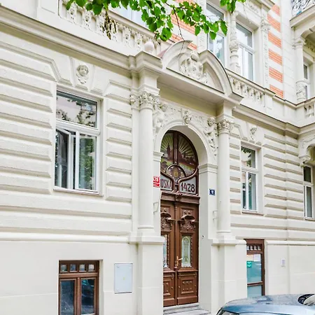 Blueground Vinohrady Balcony Nr Riegrovy Sady Prg-78 *